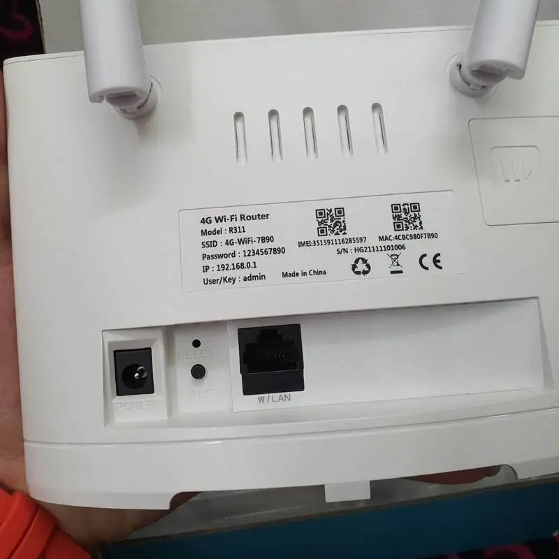 bo-phat-wifi-4g-cpe-r311-pro-2 Cổng lan giúp bộ phát kết nối được nhiều thiết bị